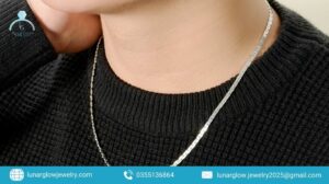 Trang sức bạc cho nam Bí quyết tỏa sáng phong cách lịch lãm