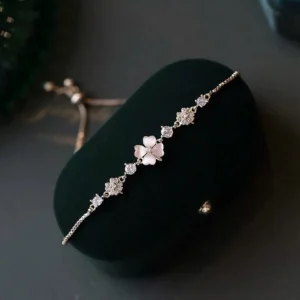 lắc bạc nữ